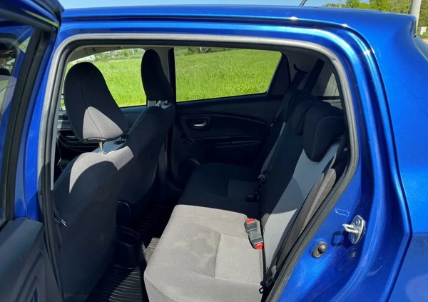 Toyota Yaris cena 51700 przebieg: 57000, rok produkcji 2017 z Jarosław małe 56